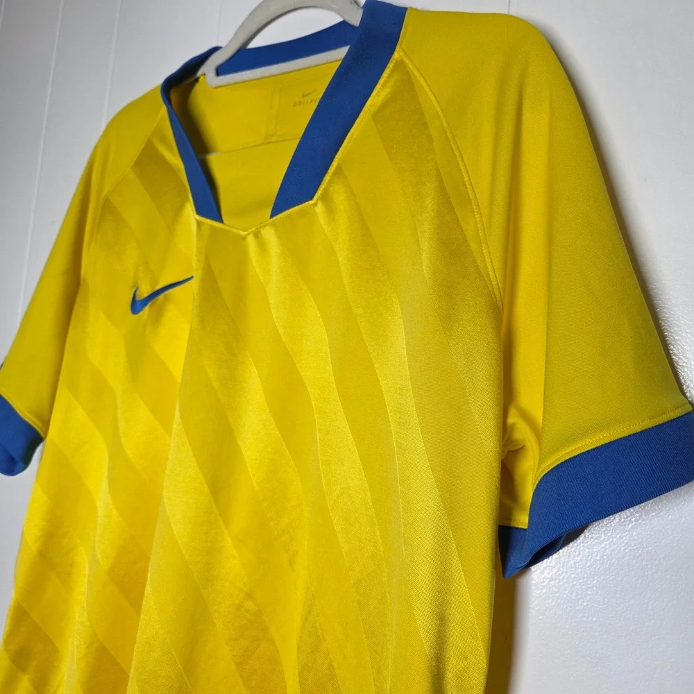 Nike Soccer Jersey Mens XL Yellow Blue Dri-FIT Shadow Stripe Training Shirt